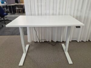 Lite LeetDesk R13R sähkörunko Yrityskaluston vaivattomasta verkkokaupasta, Kasoppi.fi